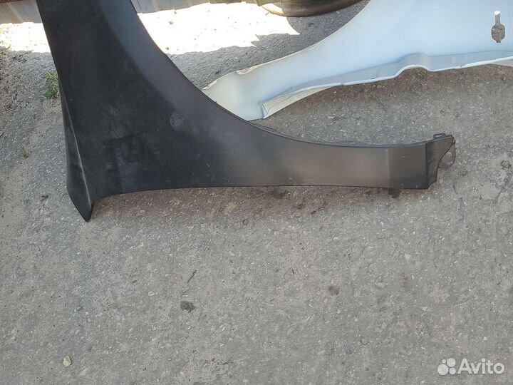 Крыло переднее правое toyota camry xv 40