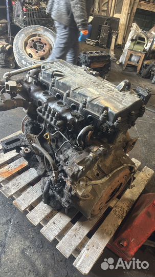 Двигатель D4GA в разборе