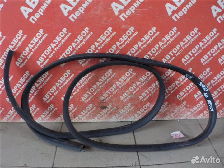 Уплотнитель двери передний правый Renault Logan