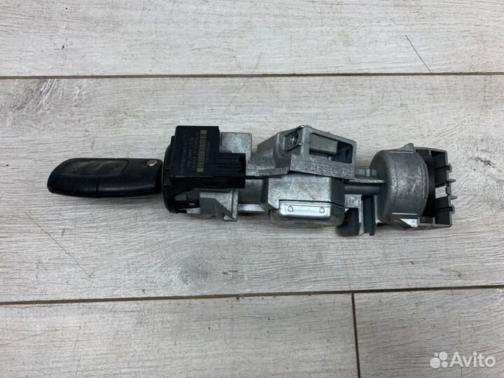 Замок зажигания Peugeot 208 хэтчбек 8H01 DV4C 2013