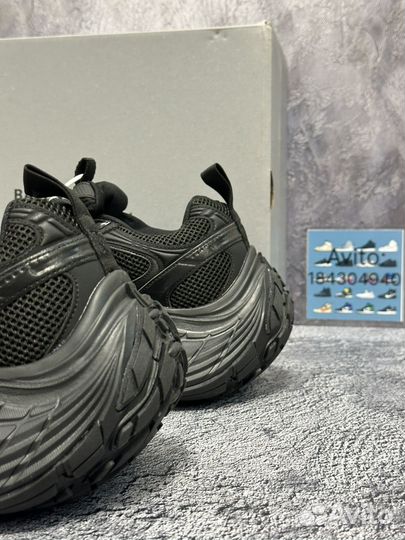 Balenciaga 10xl black