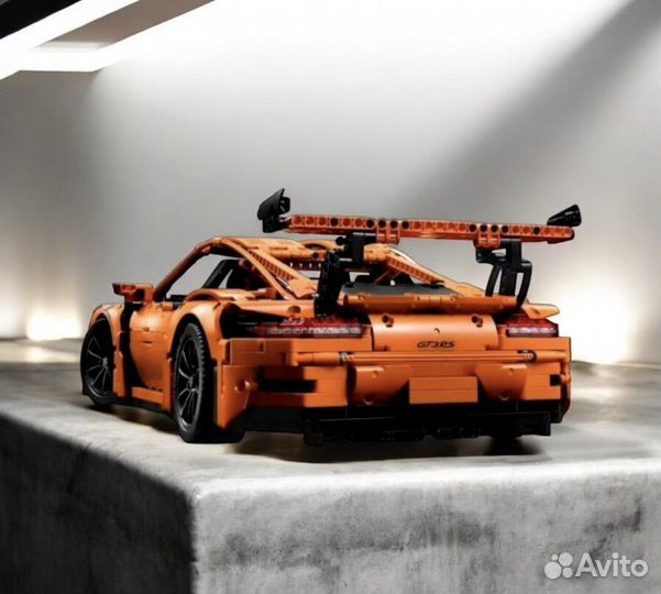 Конструктор Technic Porsche 911 GT3 R5 T2056