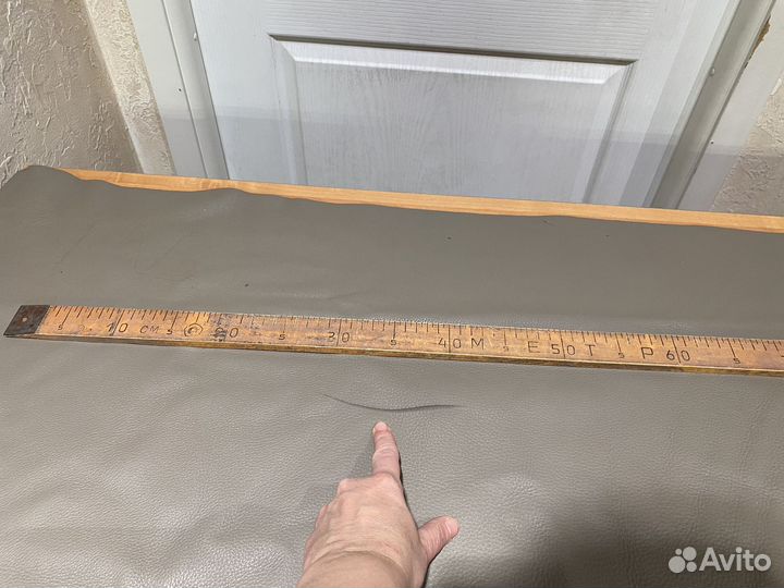 Натуральная кожа крс 1,4 мм цв. бежевый 187дм2 шку