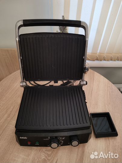 Электрогриль bbk со съёмными панелями