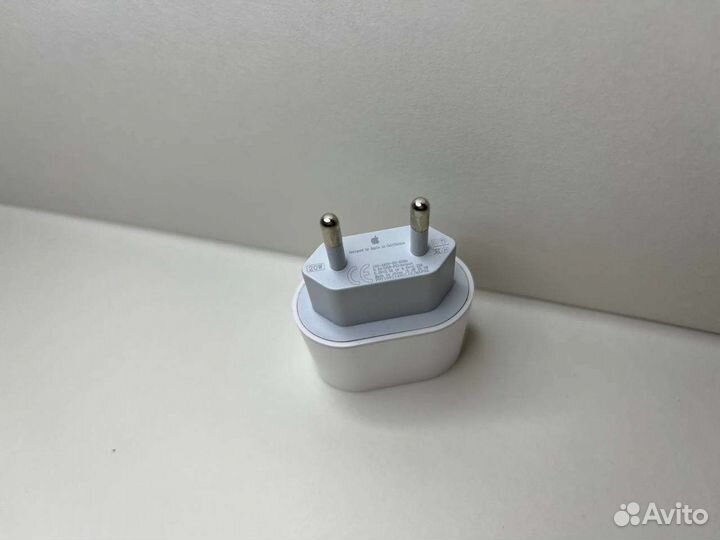 Адаптер питания apple 20w