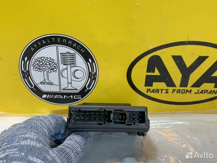 Блок управления электробагажником w219