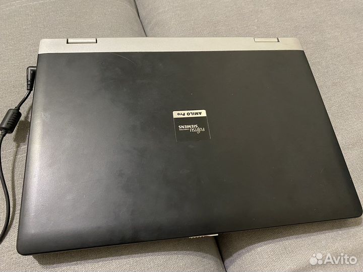 Fujitsu Siemens amilo pro v3205