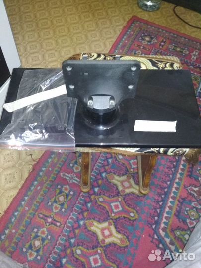 Подставки для телевизоров