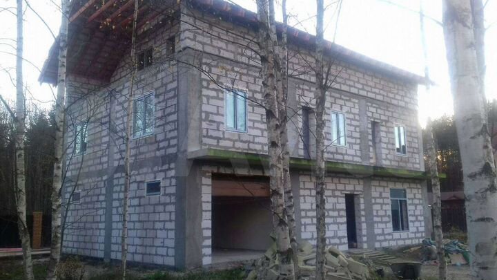 Дом 420 м² на участке 10 сот.