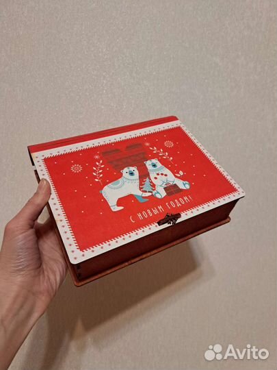 Коробка - книга подарочная деревянная