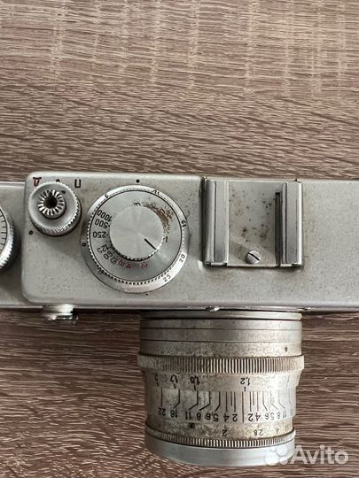 Плёночный фотоаппарат Зоркий-4