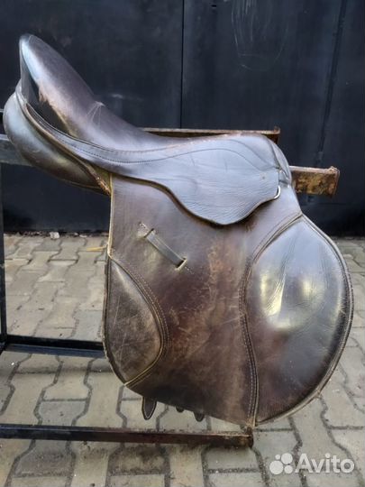 Седло для лошади универсальное