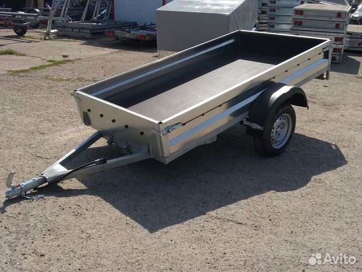 Прицеп легковой размер кузова 2.54*1.3 оцинкованны