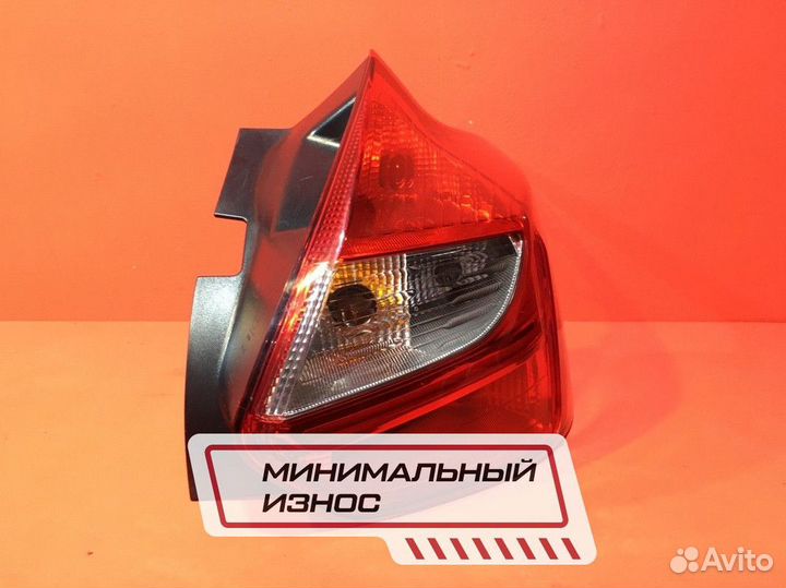 Фонарь для Ford Focus 3 pnda 1.6L 1596 (Б/У)