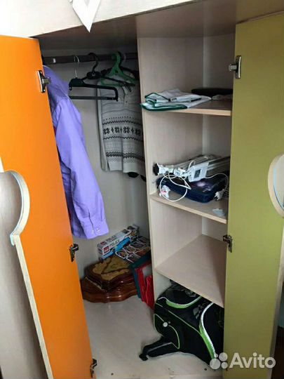 Стол, кровать чердак, шкаф для ребенка