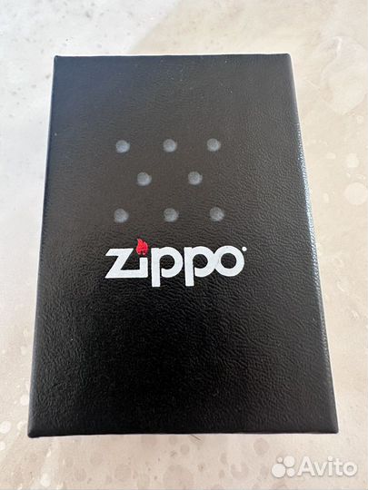 Зажигалка бензиновая zippo