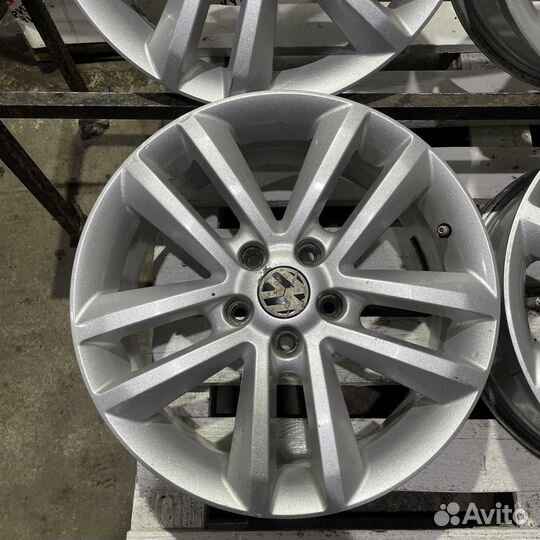 Диски Литые Volkswagen R17 5*112