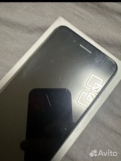 iPhone 8 Plus, 64 ГБ