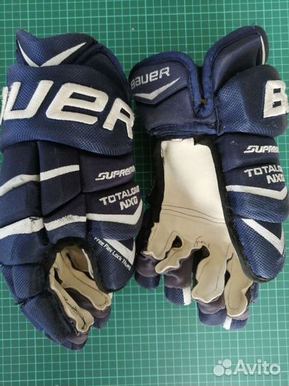 Ремонт хоккейных перчаток, коньков, формы