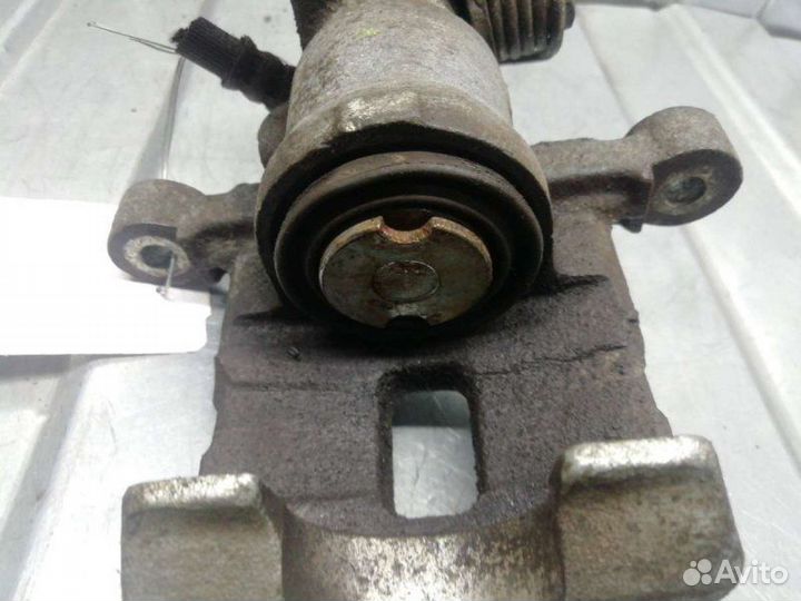 Суппорт тормозной задний правый Kia Picanto 1