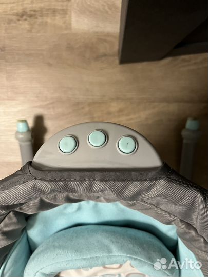 Шезлонг для новорожденных