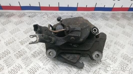 Суппорт тормозной передний правый audi A6 C6 (9DN2