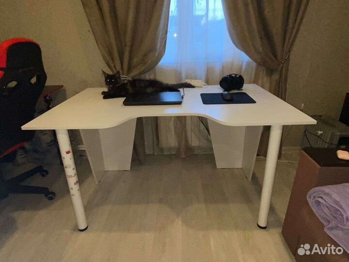 Игровой стол для компьютера