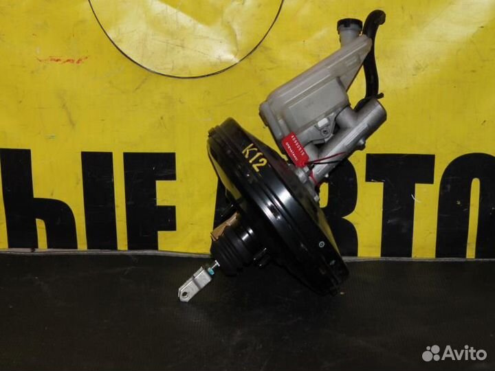 Главный тормозной +ваккум Марч K12