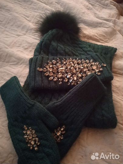 Комплект шапка шарф и варежки