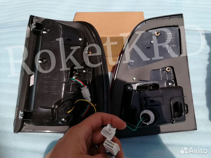 Задние фонари land cruiser 100 Новые