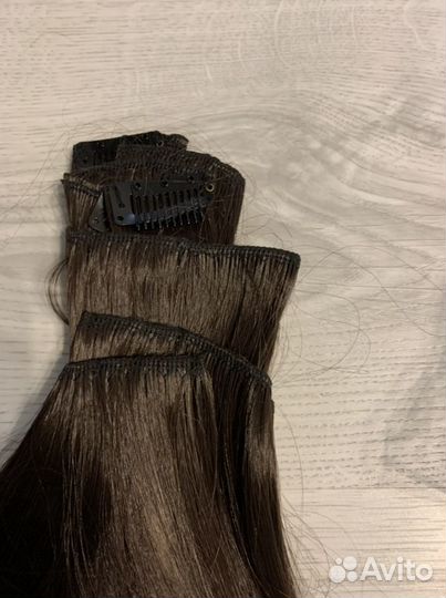 Искусственные волосы на заколках