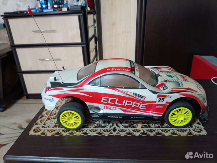 Радиоуправляемая машина дрифт