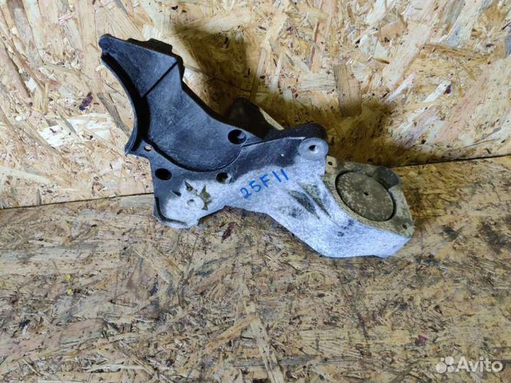 Audi A8 D3 (S8) 2005 077121235Q19237981