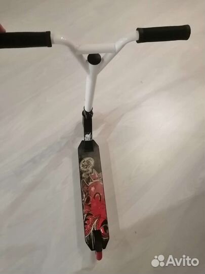 Трюковой самокат