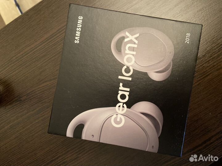 Беспроводные наушники Gear Icon X