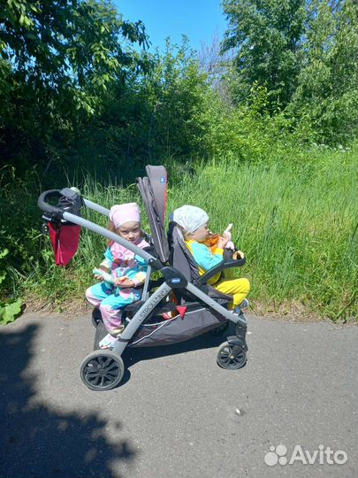 Коляска для погодок Chicco stroll'in'2