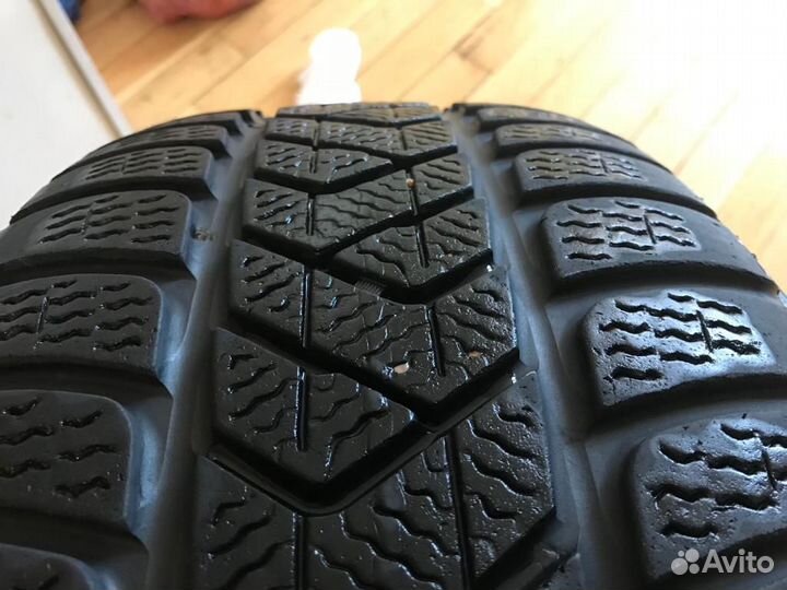 Pirelli Winter Sottozero 3 225/40 R18 92V