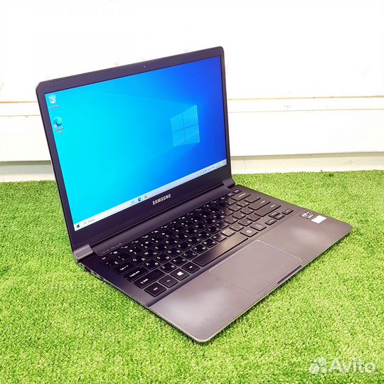 Ноутбук ультрабук Samsung NP900X3C