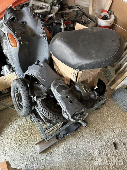 Скутер suzuki lets