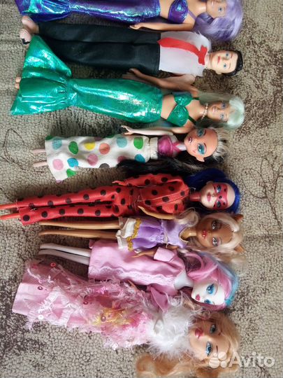 Коллекция разных кукол 11 штук