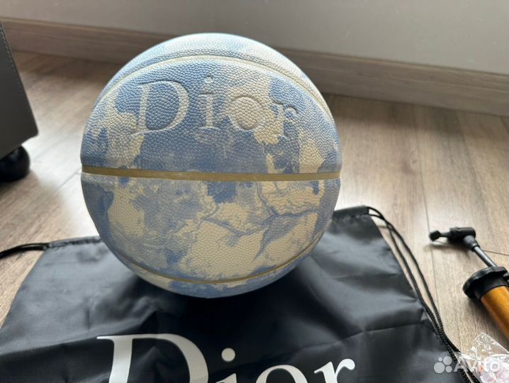 Баскетбольный мяч Dior