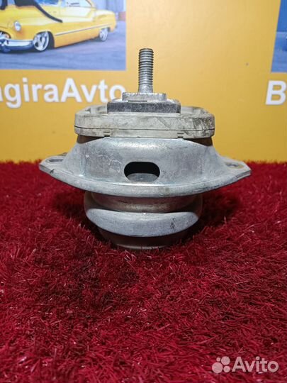 Опора правая двигателя Range Rover Sport 1