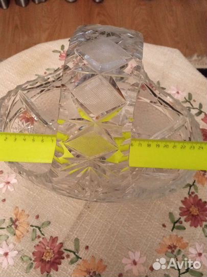 Хрустальная ваза