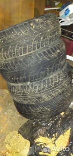 Kumho I'Zen RV Asymmetric 215/60 R17 100VR