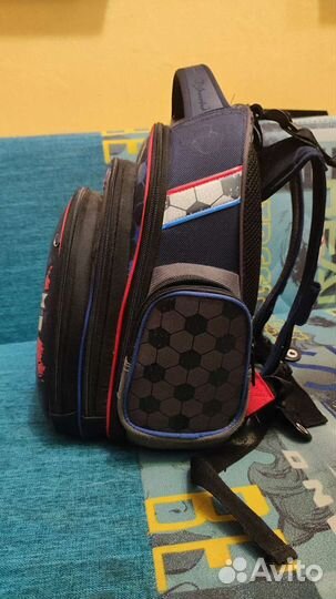 Школьный рюкзак Hummingbird