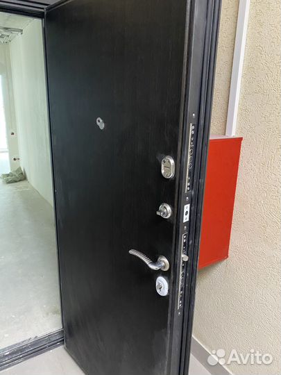 Дверь входная