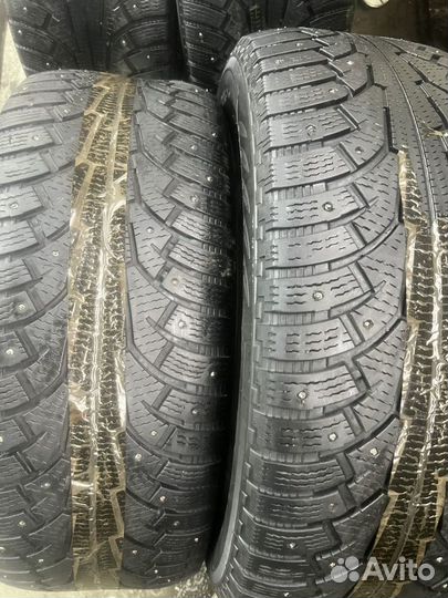 Nokian Tyres Hakkapeliitta 5 285/60 R18 116T