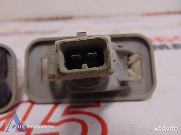 Фонарь подсветки номера для Nissan Almera 2 2000