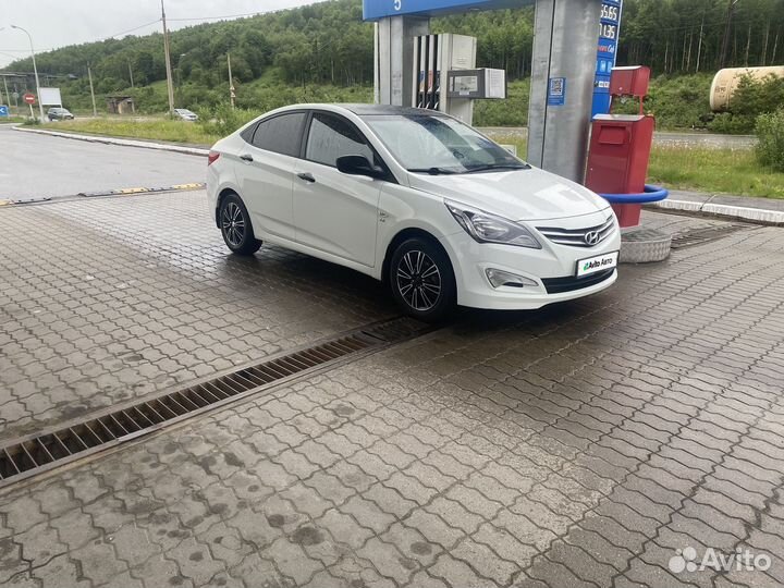 Hyundai Solaris 1.6 AT, 2015, 112 000 км