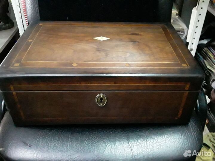 Сундук ларец